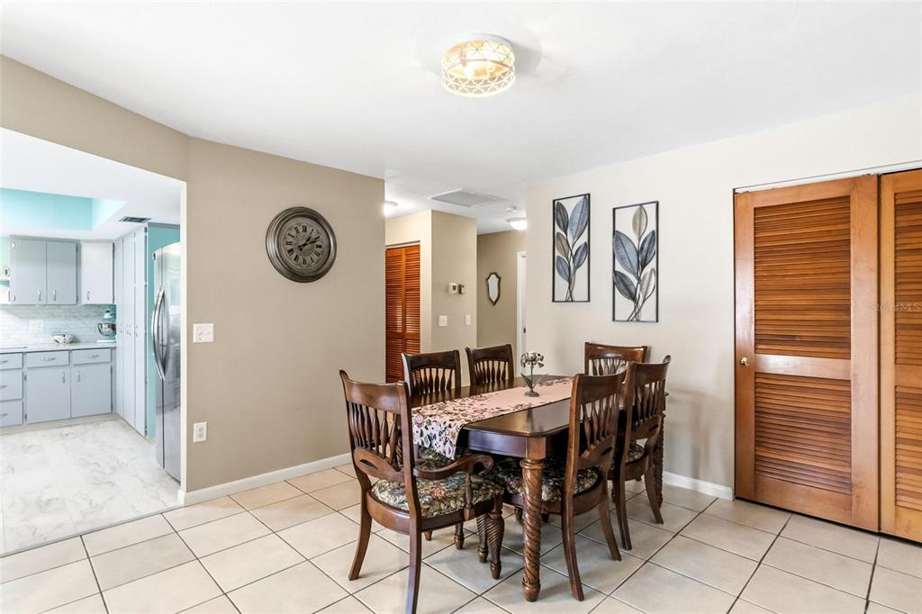 3180 Indra Road Venice, FL 34293 - Photo 9 of 56