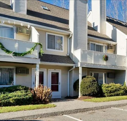 $2,095 | 267 Willow Springs, New Milford, CT 06776