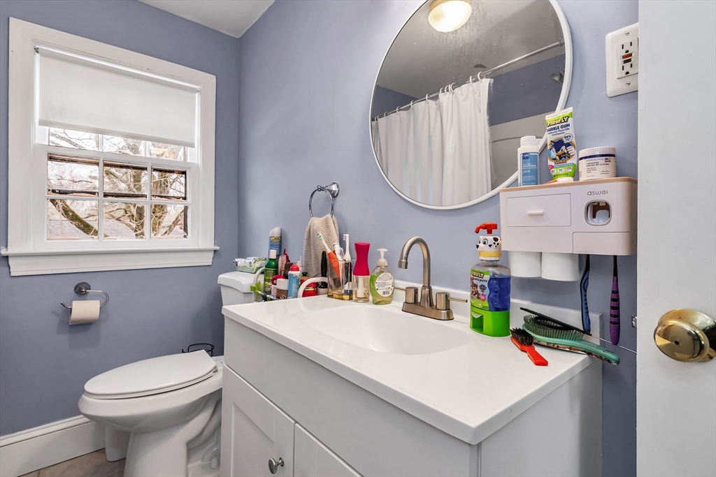 396 Oak Street Methuen, MA 01844 - Photo 18 of 42 a utility room with sink dryer and washer
