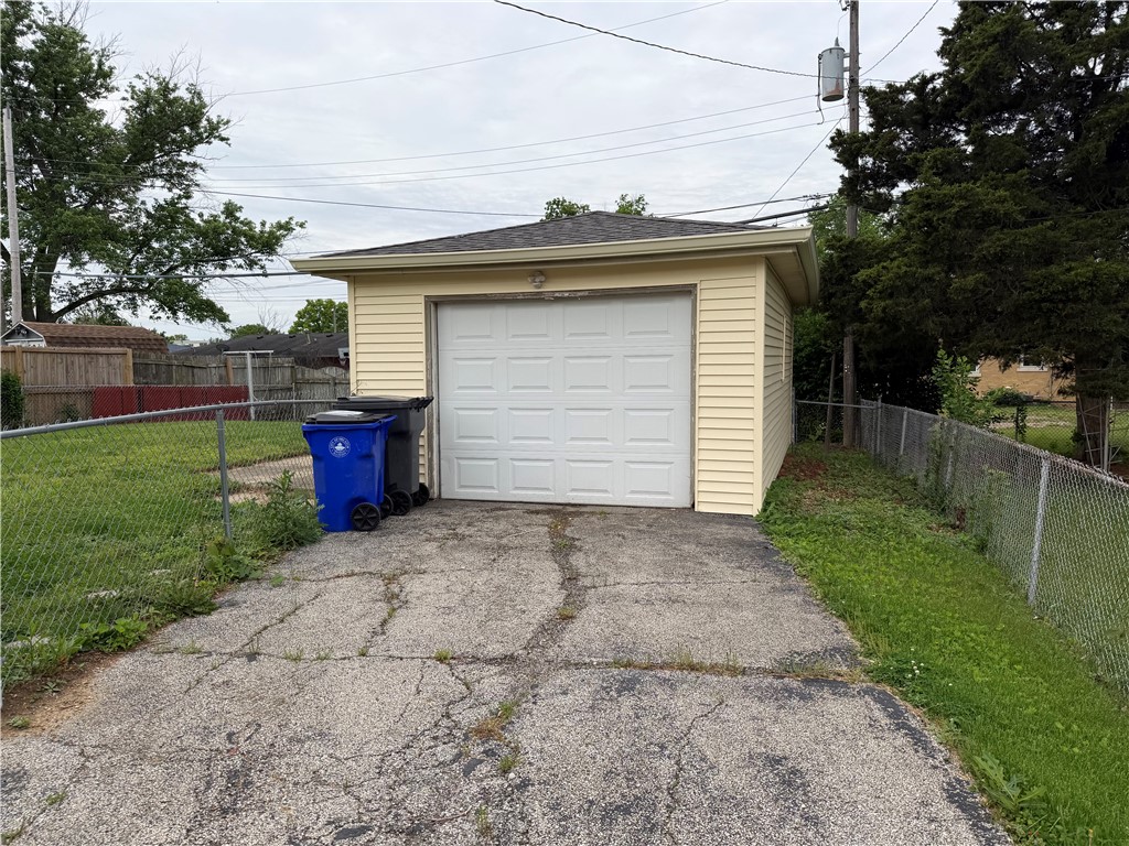 2125 Clearmont Avenue Decatur, IL 62526 - Photo 21 of 22