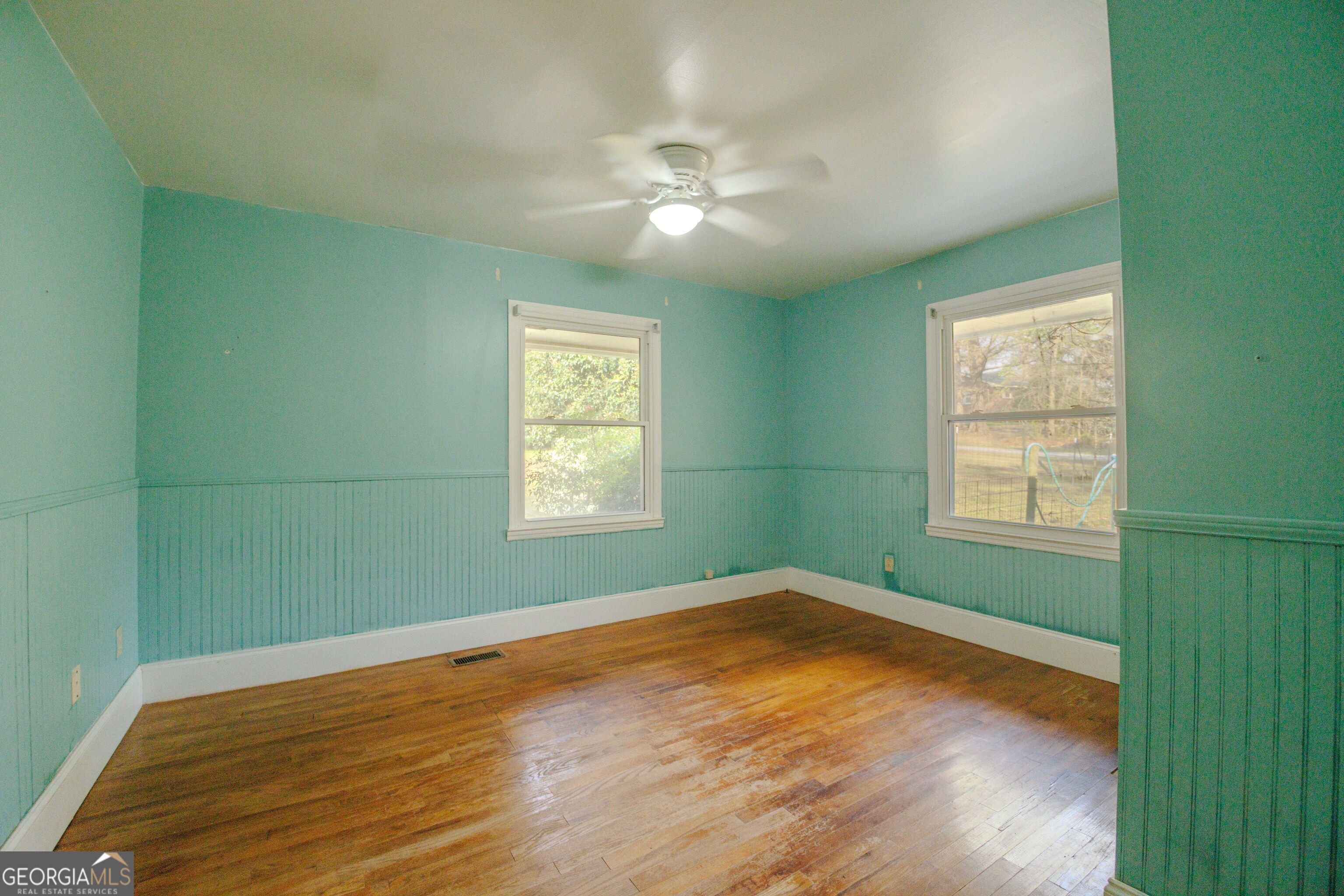 239 Hendry Lane Washington, GA 30673 - Photo 16 of 31 a view of empty room with window