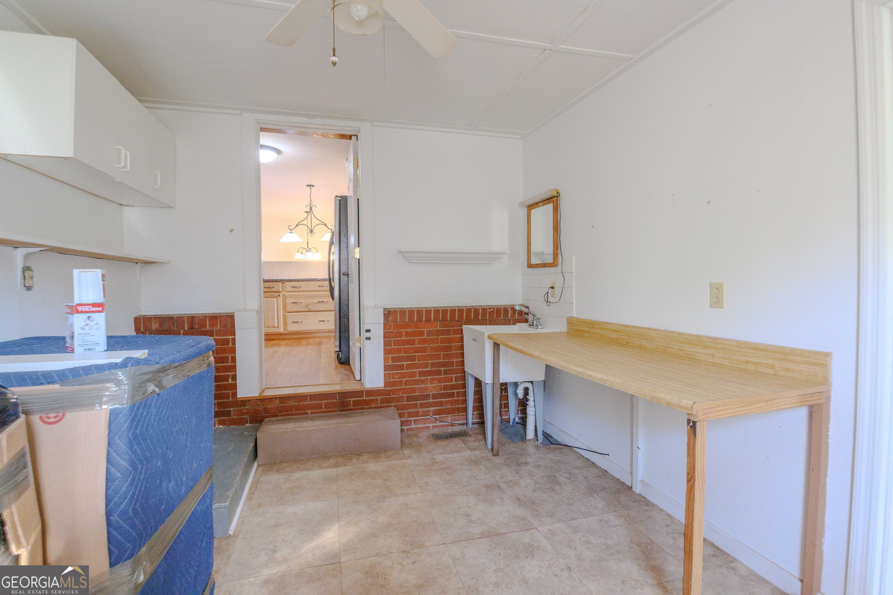 239 Hendry Lane Washington, GA 30673 - Photo 20 of 31 a view of kitchen with furniture and window
