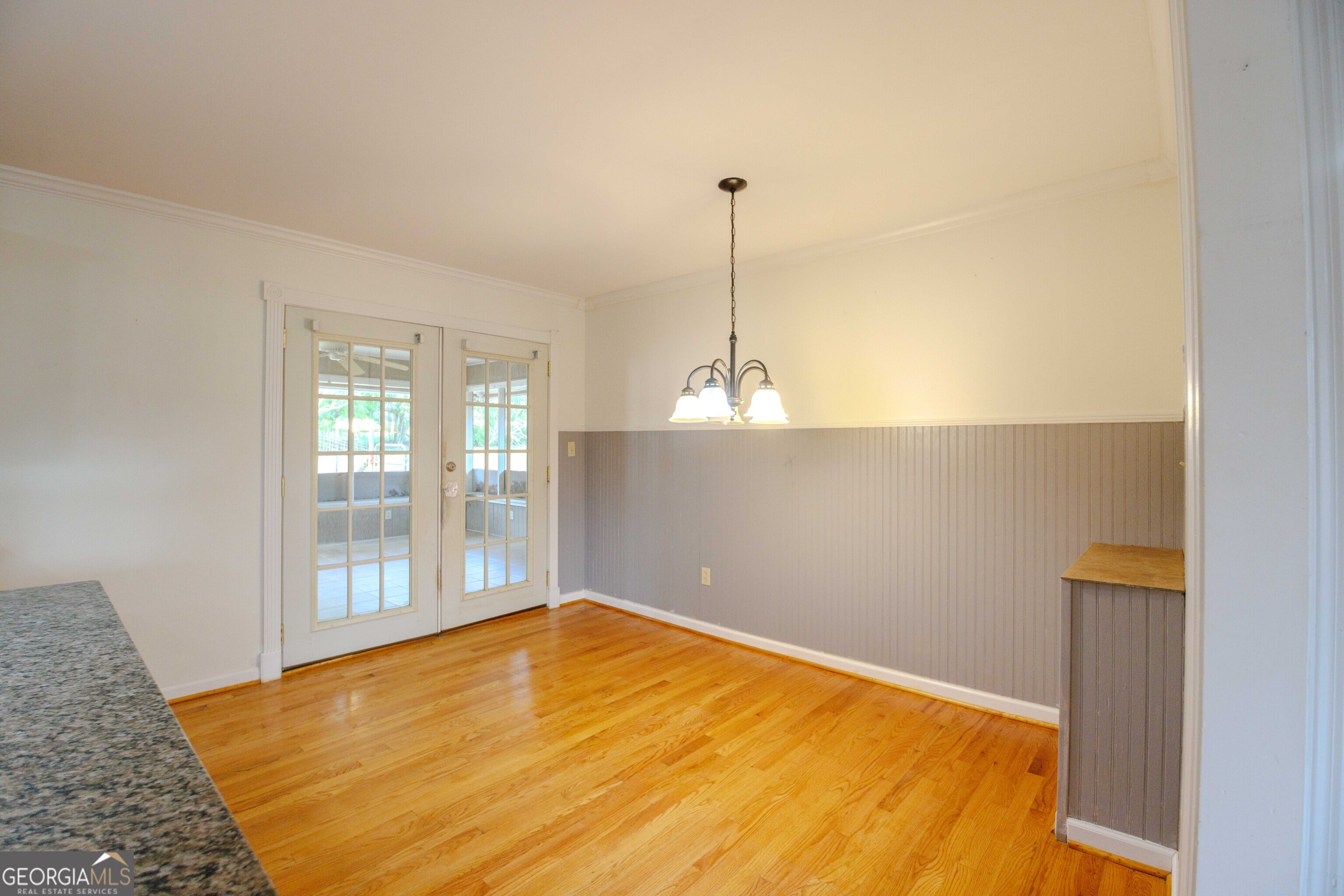 239 Hendry Lane Washington, GA 30673 - Photo 10 of 31 a view of empty room with windows