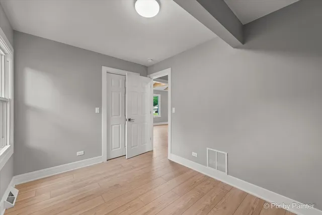 $319,000 | 14 Lakewood Drive, Oakwood Hills, IL 60013