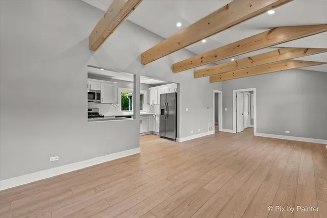 $319,000 | 14 Lakewood Drive, Oakwood Hills, IL 60013