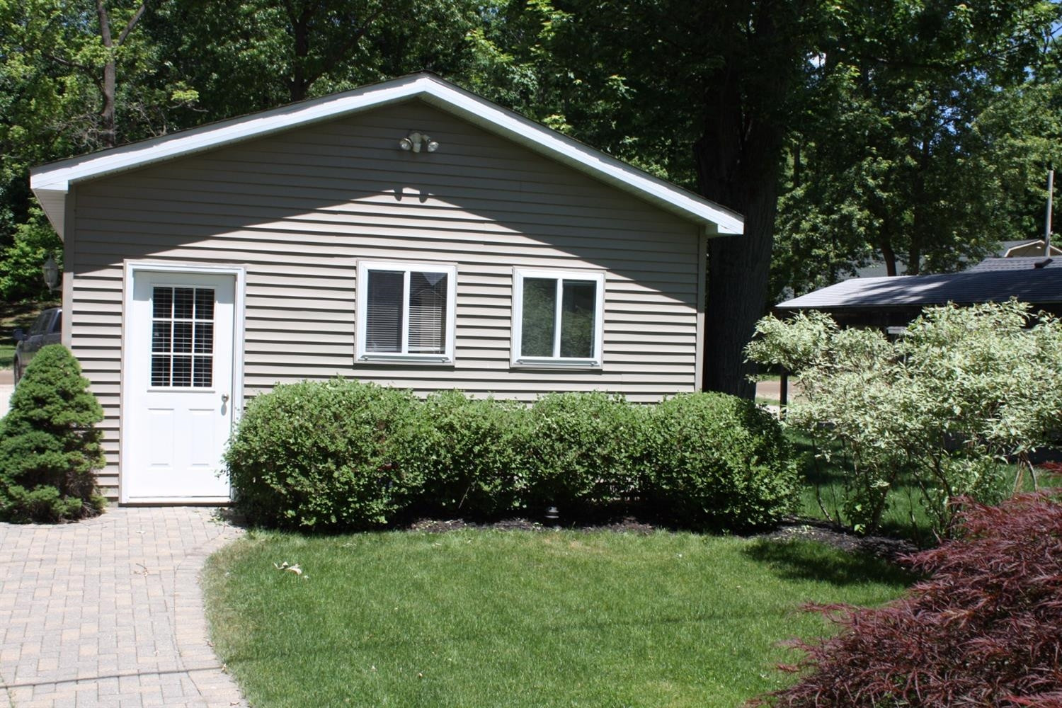 1140 Sarah Pinckney, MI 48169 - Photo 8 of 10 Photo 8