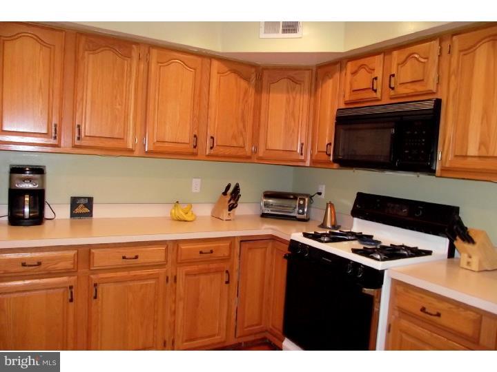 1 Quail Ridge Court Medford, NJ 08055 - Photo 8 of 24 Kitchen