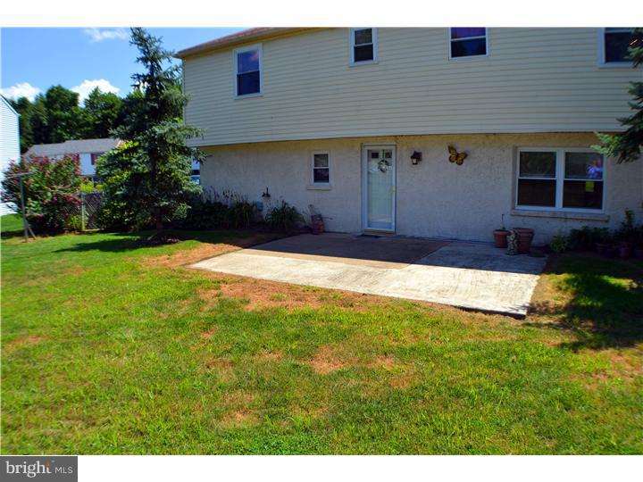 76 Dawn Road Levittown, PA 19056 - Photo 24 of 25 Patio