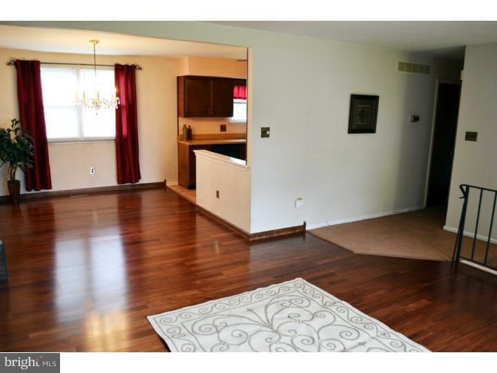 76 Dawn Road Levittown, PA 19056 - Photo 4 of 25 Dining Room