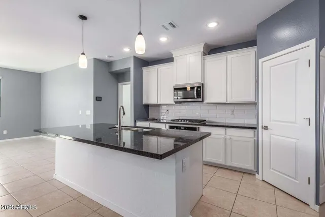 $2,250 | 4071 East Giara Street, San Tan Valley, AZ 85140