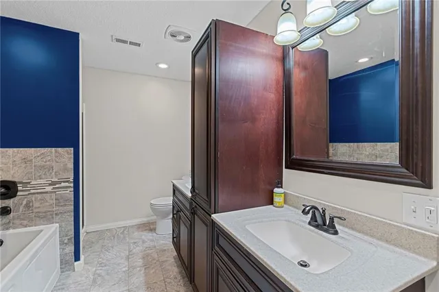 $265,000 | 510 West Samuel Street, Hamilton, MO 64644