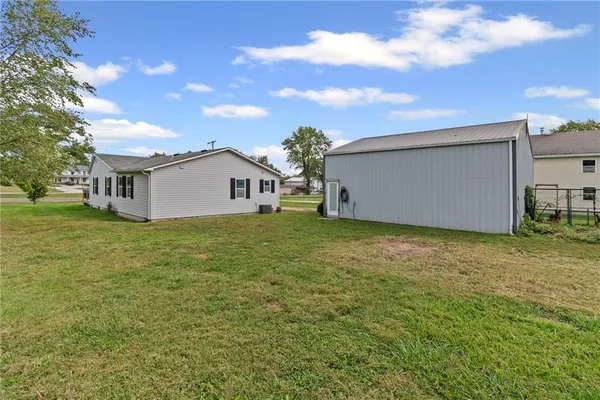 $265,000 | 510 West Samuel Street, Hamilton, MO 64644