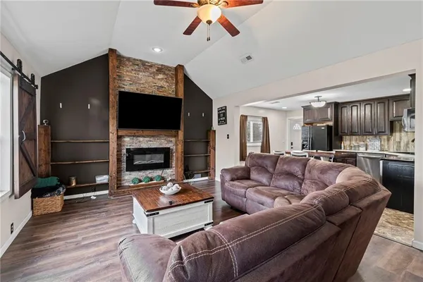 $265,000 | 510 West Samuel Street, Hamilton, MO 64644