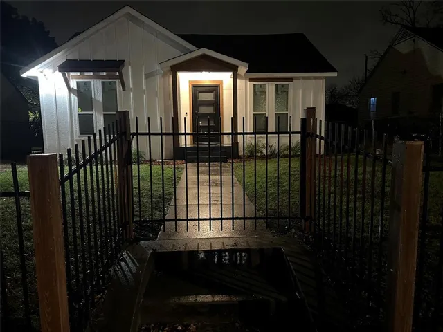 $3,500 | 1202 Morrell Avenue, Dallas, TX 75203