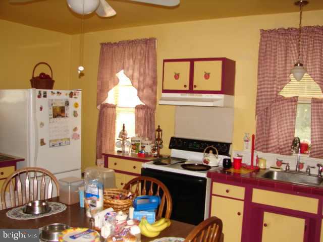 100 Hutton Road New Cumberland, PA 17070 - Photo 3 of 9 Gallery Image 3