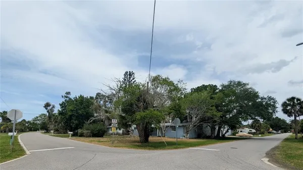 $899,000 | 7001 Hibiscus Avenue South, South Pasadena, FL 33707