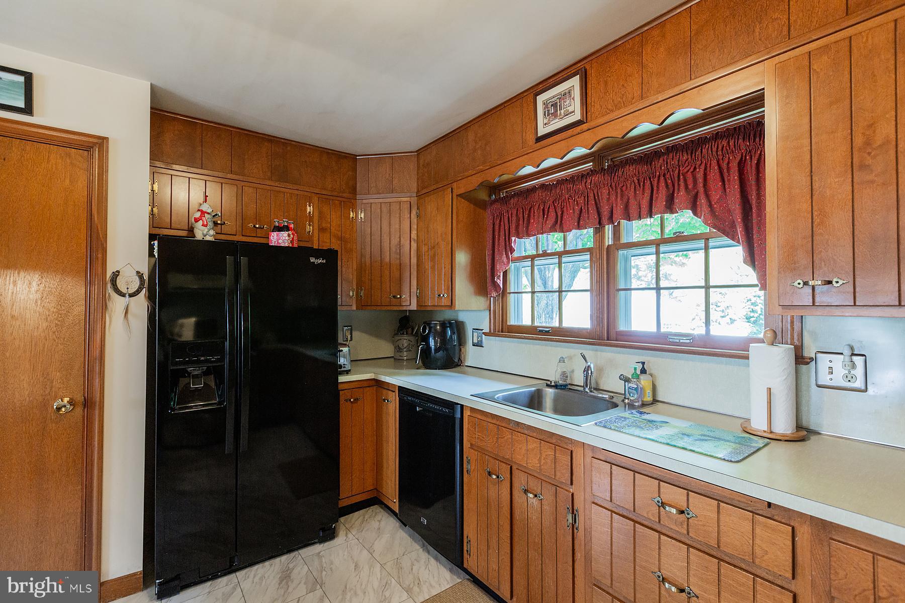 270 Rapho Street Manheim, PA 17545 - Photo 13 of 46 Kitchen