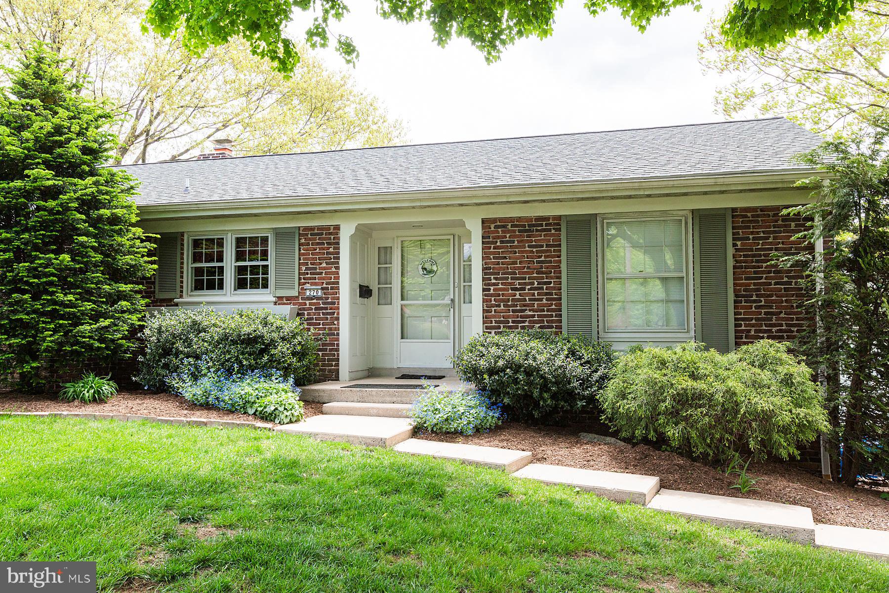 270 Rapho Street Manheim, PA 17545 - Photo 3 of 46 Gallery Image 3