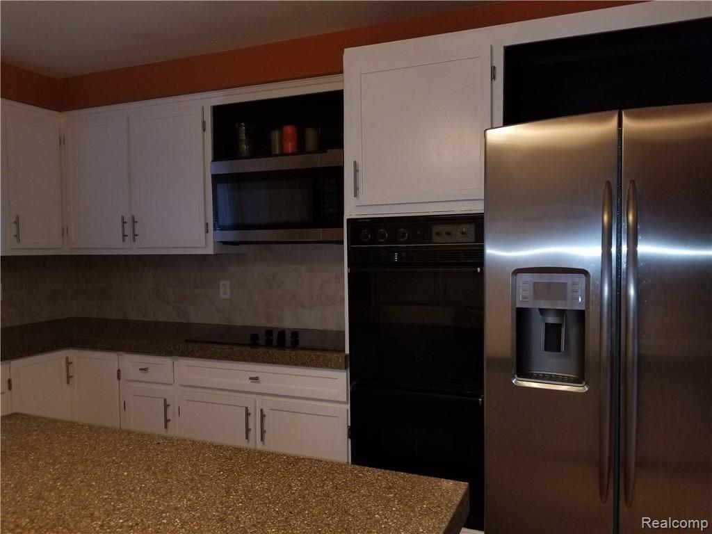 28328 Brandywine Road Farmington Hills, MI 48334 - Photo 17 of 28