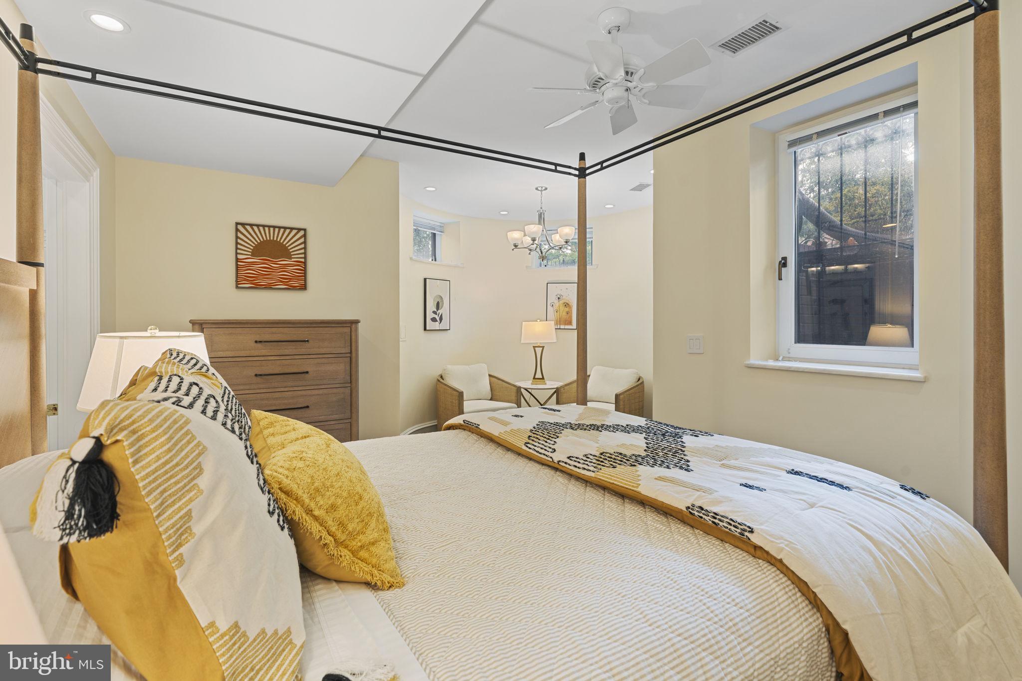 1819 10th Street Northwest, Unit A Washington, DC 20001 - Photo 16 of 35