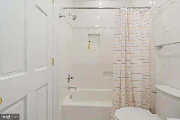 $4,999 | 1819 10th Street Northwest, Unit A, Washington, DC 20001