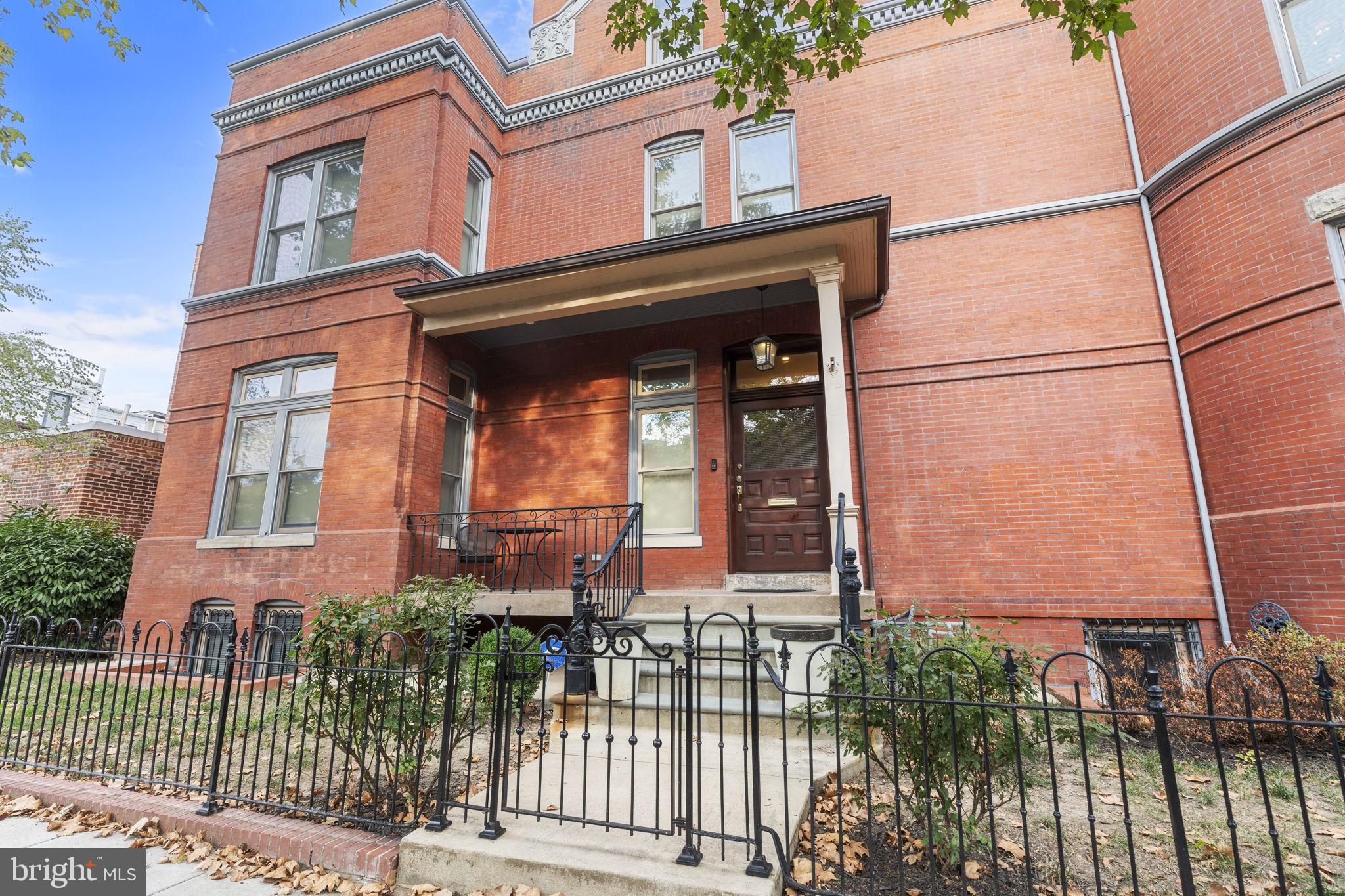 1819 10th Street Northwest, Unit A Washington, DC 20001 - Photo 2 of 35
