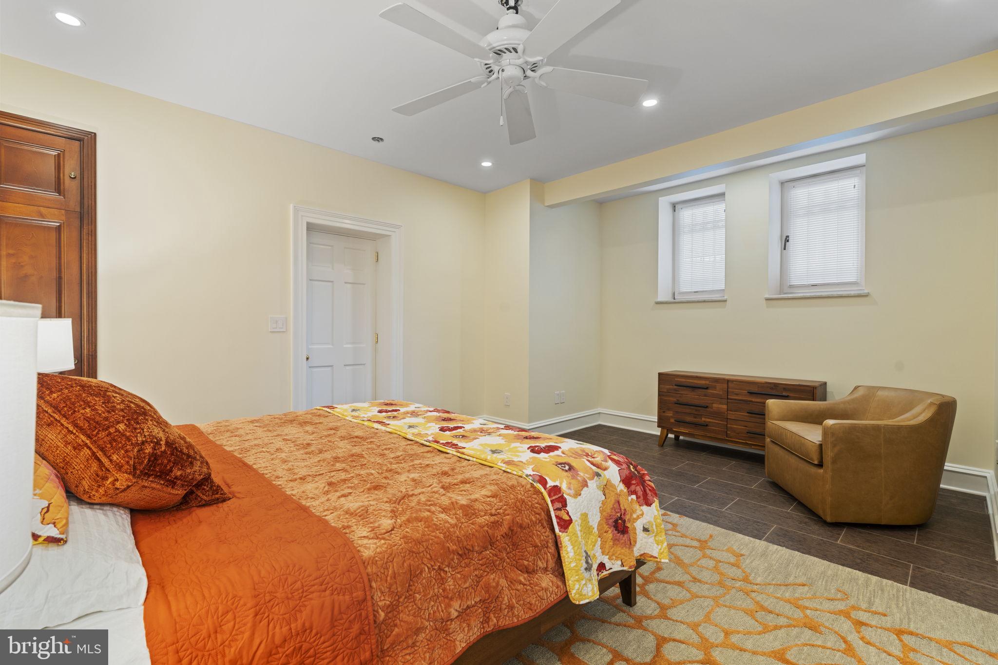 1819 10th Street Northwest, Unit A Washington, DC 20001 - Photo 23 of 35