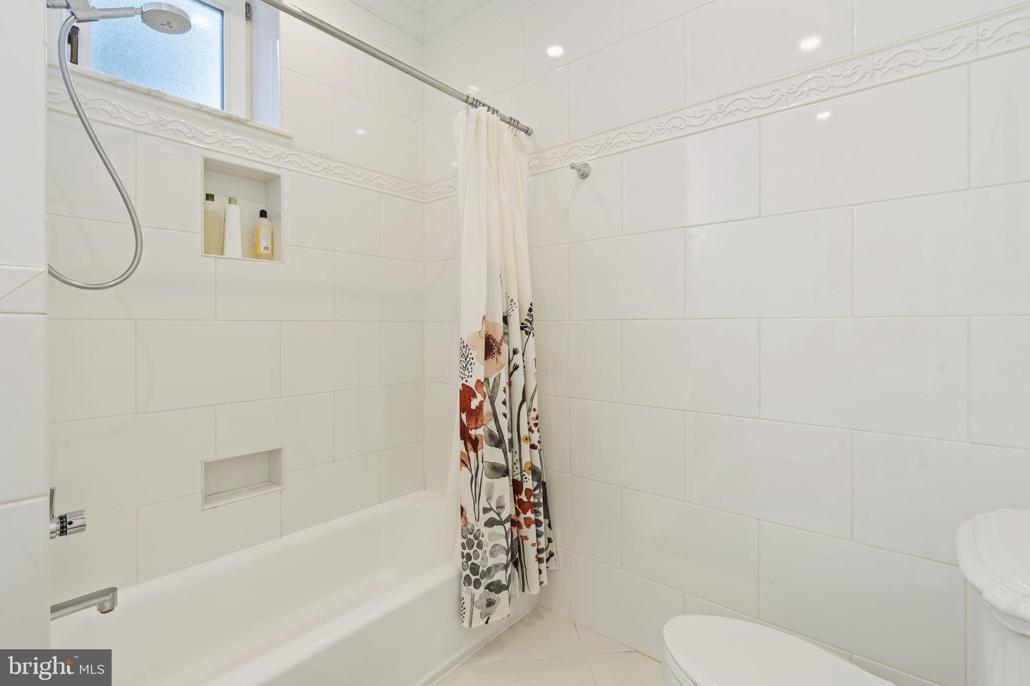 1819 10th Street Northwest, Unit A Washington, DC 20001 - Photo 27 of 35