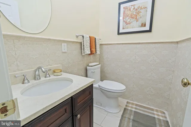 $4,999 | 1819 10th Street Northwest, Unit A, Washington, DC 20001