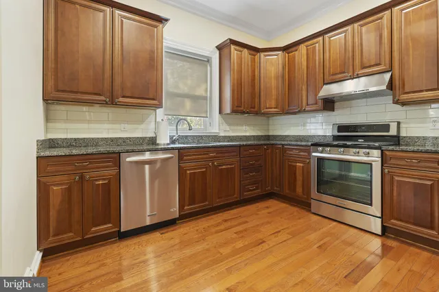 $4,999 | 1819 10th Street Northwest, Unit A, Washington, DC 20001