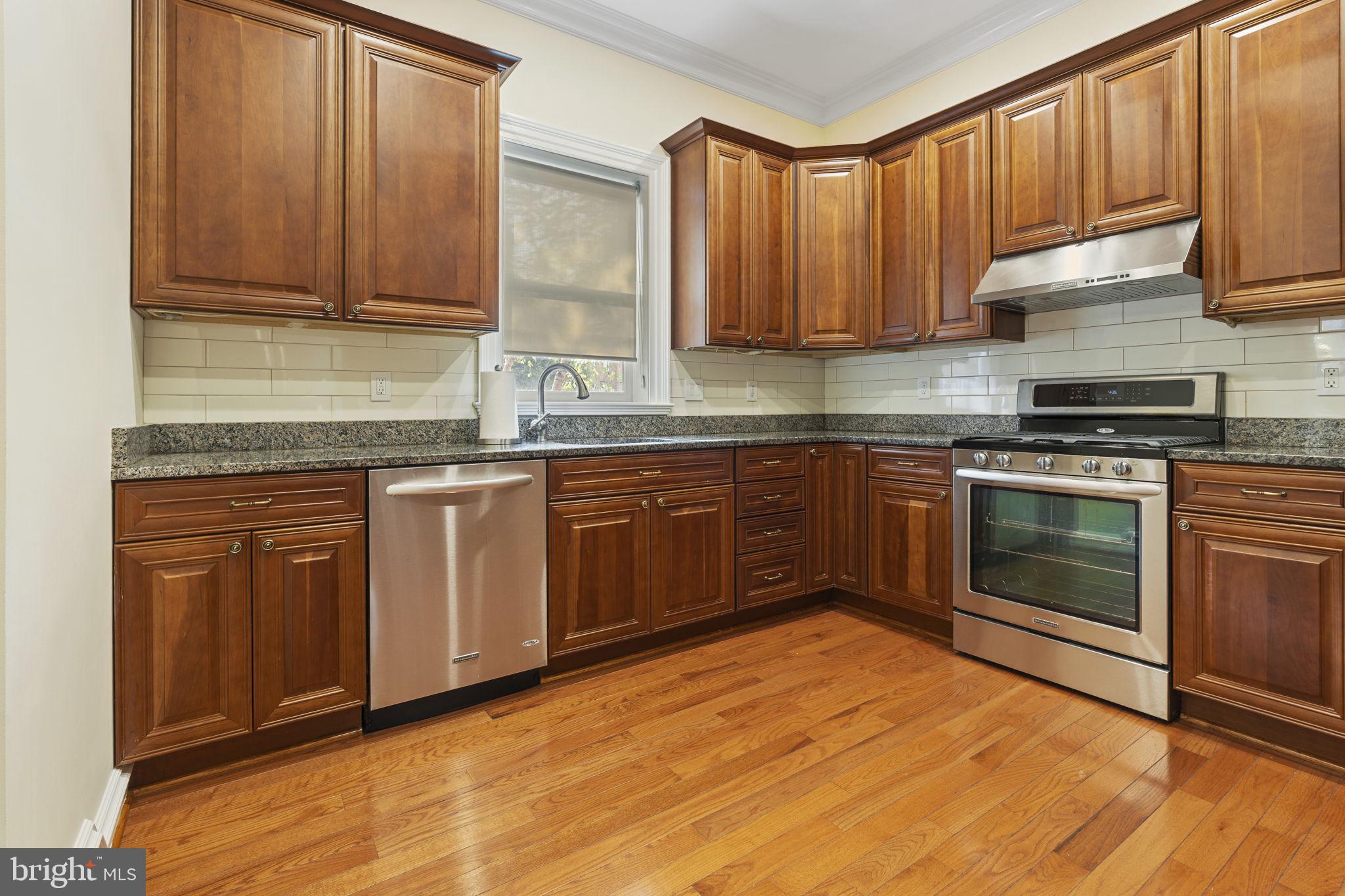 1819 10th Street Northwest, Unit A Washington, DC 20001 - Photo 7 of 35