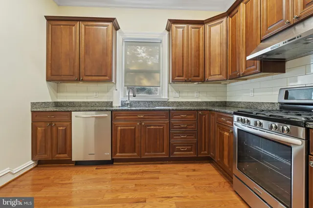 $4,999 | 1819 10th Street Northwest, Unit A, Washington, DC 20001