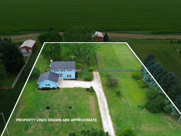 $394,900 | 67234 Blue School Road, Constantine, MI 49042