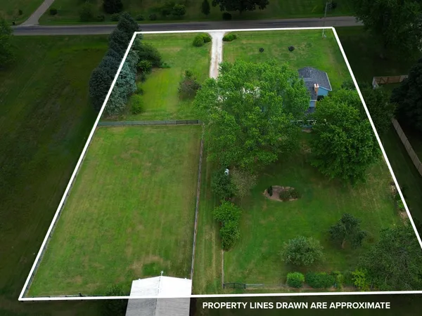 $394,900 | 67234 Blue School Road, Constantine, MI 49042