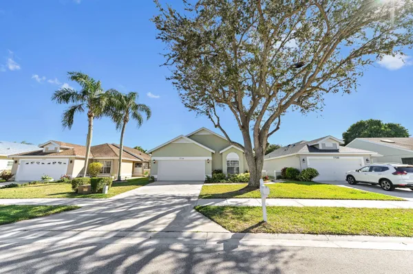 $425,000 | 7724 Mansfield Hollow Road, Delray Beach, FL 33446