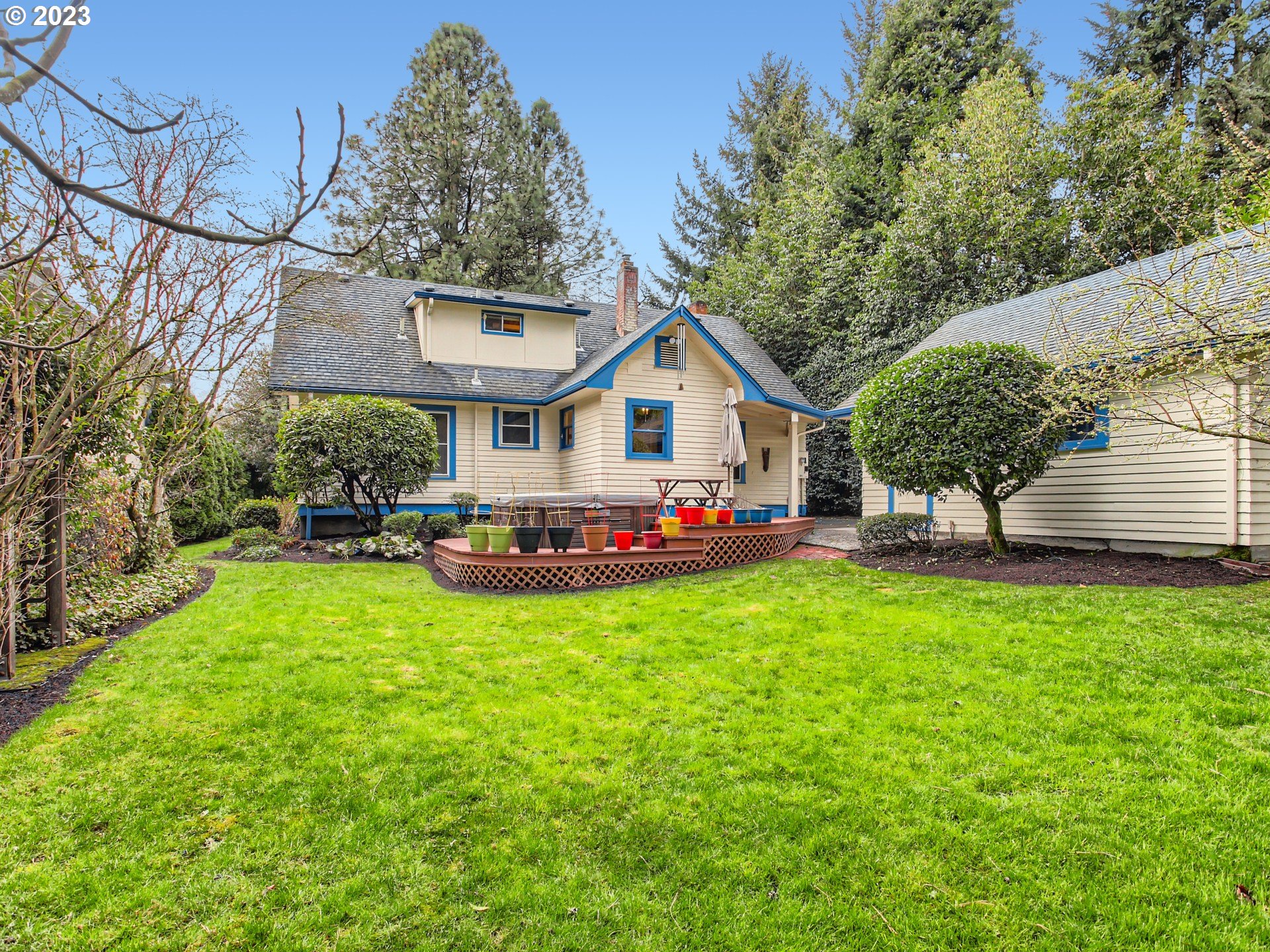2715 Southwest Taylors Ferry Road Portland, OR 97219 - Photo 28 of 30 Gallery Image 28