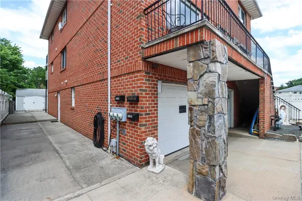 a car parked in front of a house