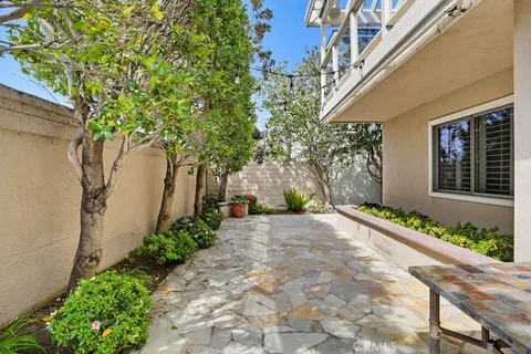 $3,395,000 | 2661 Point Del Mar, Corona del Mar, CA 92625