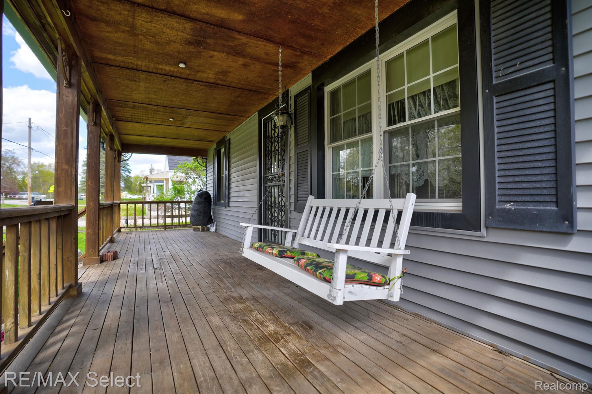 1437 Belsay Road Burton, MI 48509 - Photo 8 of 59 Gallery Image 8