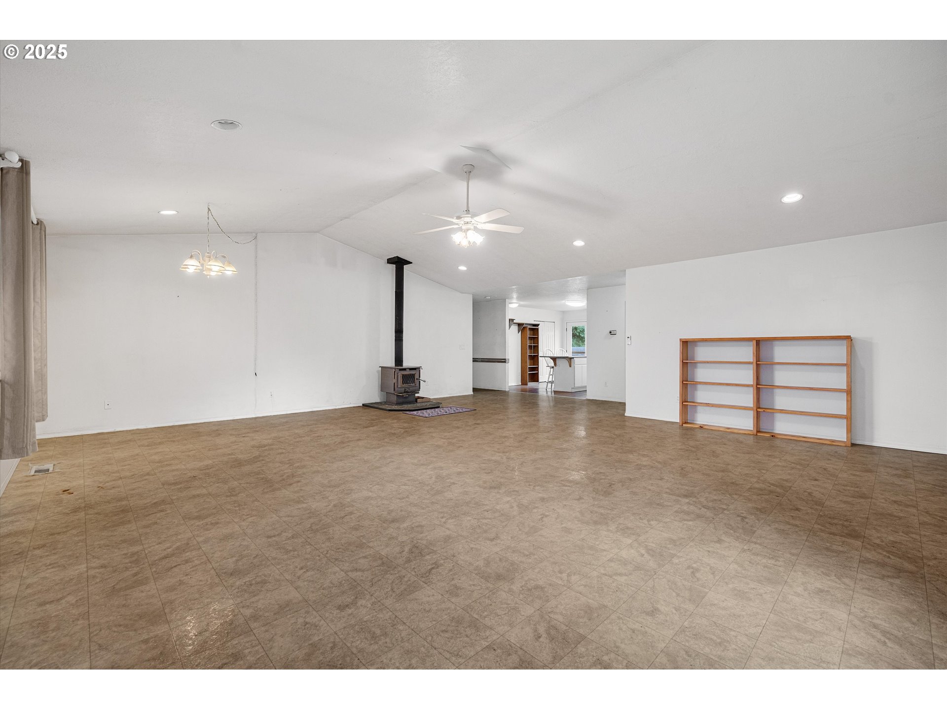 9620 Wells Landing Road Independence, OR 97351 - Photo 6 of 22 a view of an empty room
