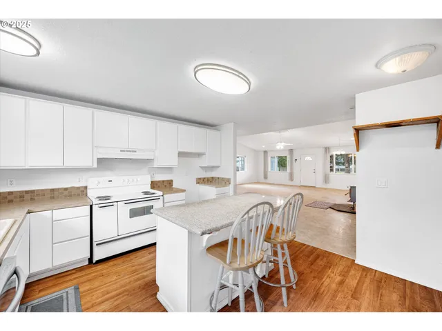 $360,000 | 9620 Wells Landing Road, Independence, OR 97351