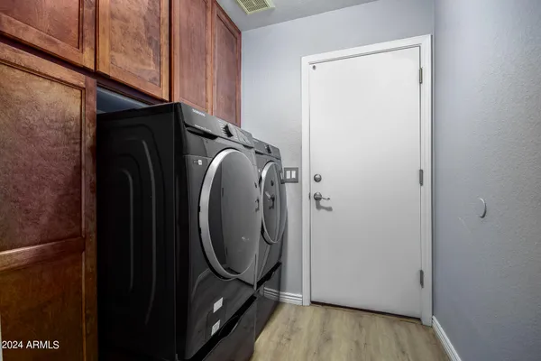 $2,750 | 11365 East Downing Circle, Mesa, AZ 85207