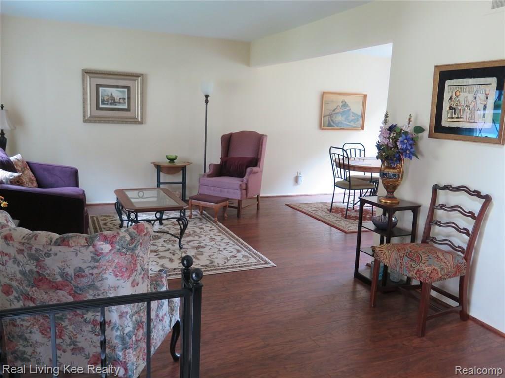 2195 Wayward Drive Rochester, MI 48309 - Photo 10 of 32 IMG_1781.JPG