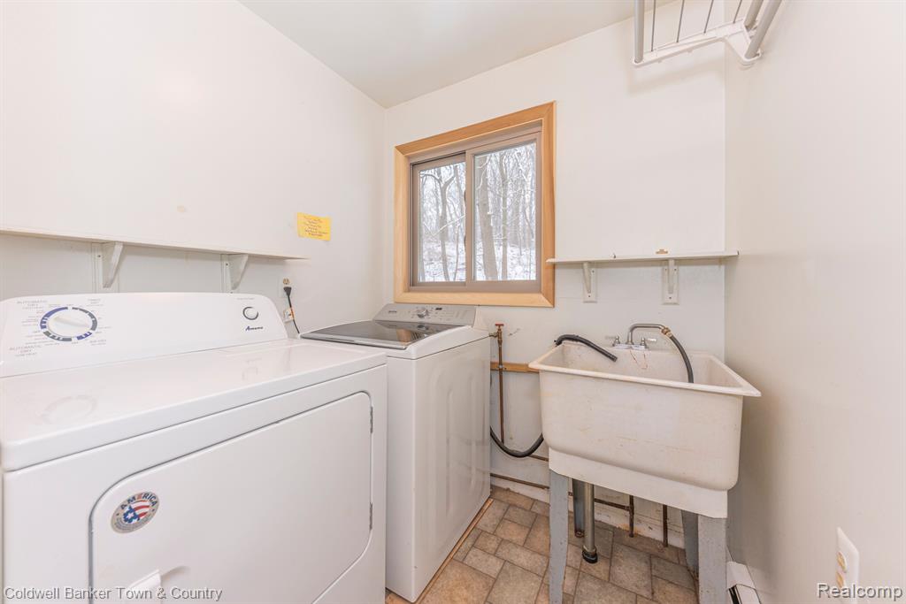 11644 Kerns Way Fenton, MI 48430 - Photo 36 of 50