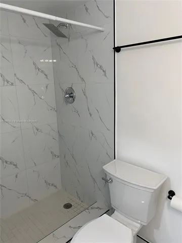 $2,300 | 9455 West Flagler Street, Unit C308, Miami, FL 33174