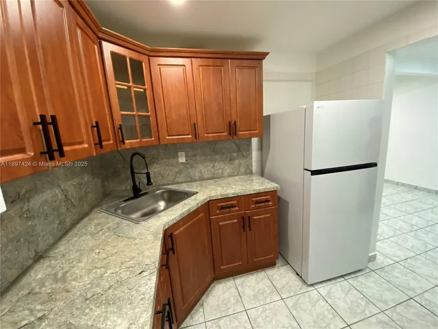 $2,300 | 9455 West Flagler Street, Unit C308, Miami, FL 33174