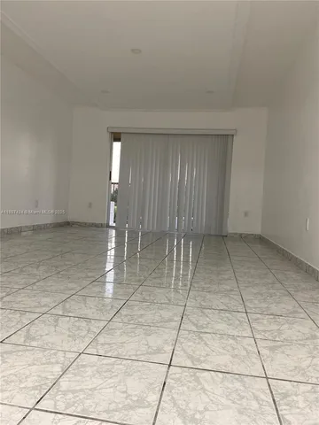 $2,300 | 9455 West Flagler Street, Unit C308, Miami, FL 33174