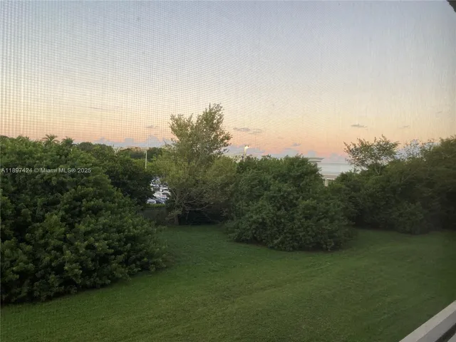 $2,300 | 9455 West Flagler Street, Unit C308, Miami, FL 33174