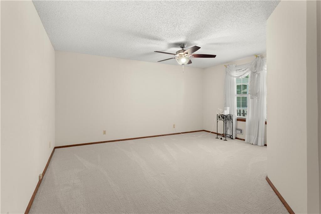 15800 East Salisbury Road Independence, MO 64050 - Photo 24 of 57