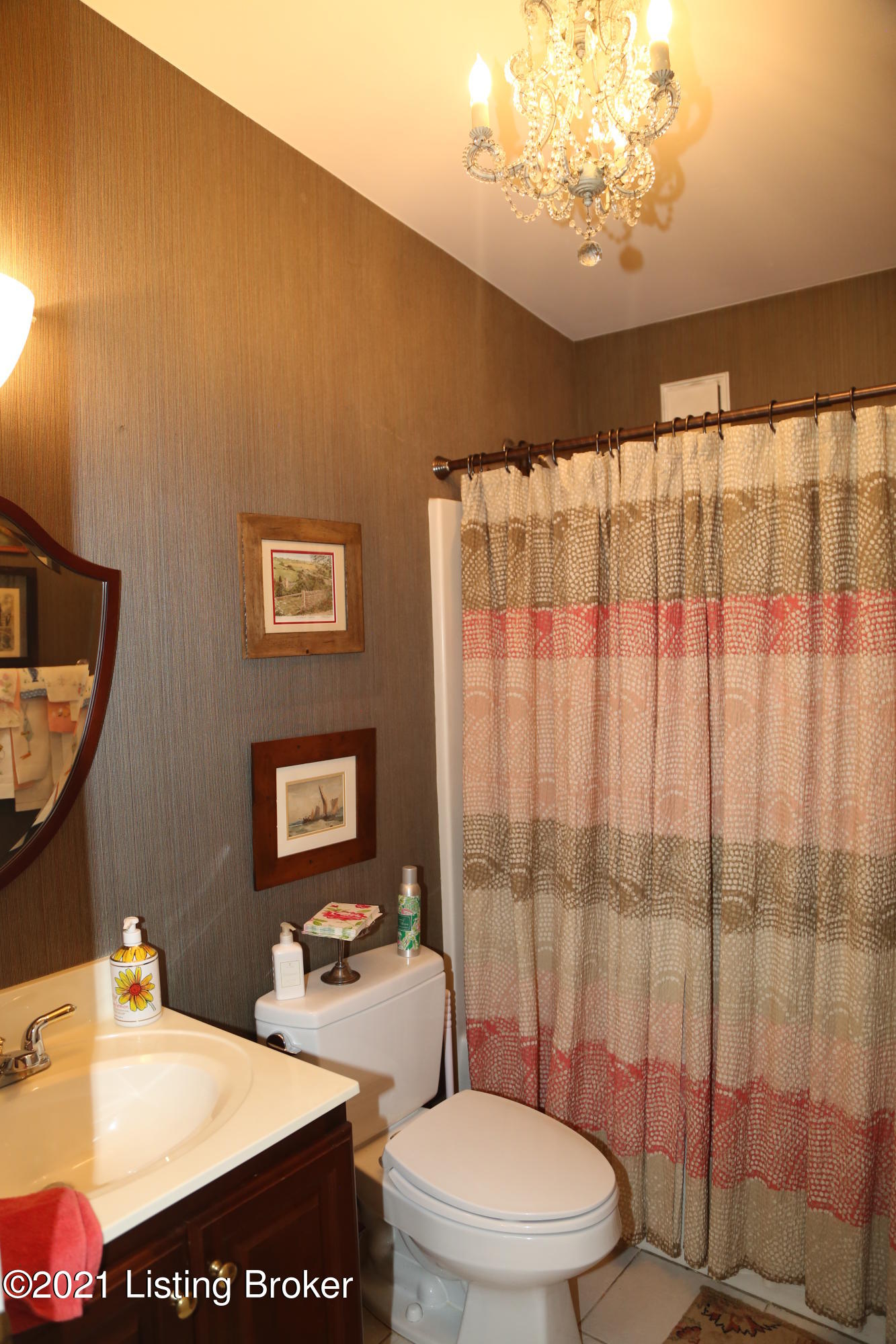 3316 Lexington Road Louisville, KY 40206 - Photo 16 of 35 IMG_0119
